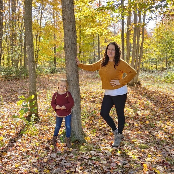 Meet your Posher, Lisa - Picture 2 of 10